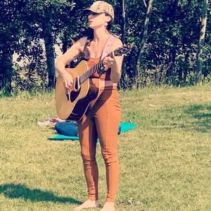 Meet your Posher, Annette